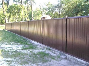  Забор из профлиста с полимерным покрытием (окрашенного с двух сторон)